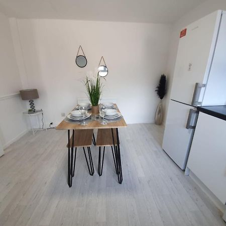 Bv Luxury Spacious 3 Bedroom House At Isaac Close Manchester Zewnętrze zdjęcie