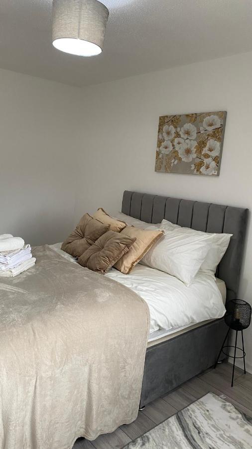 Bv Luxury Spacious 3 Bedroom House At Isaac Close Manchester Zewnętrze zdjęcie
