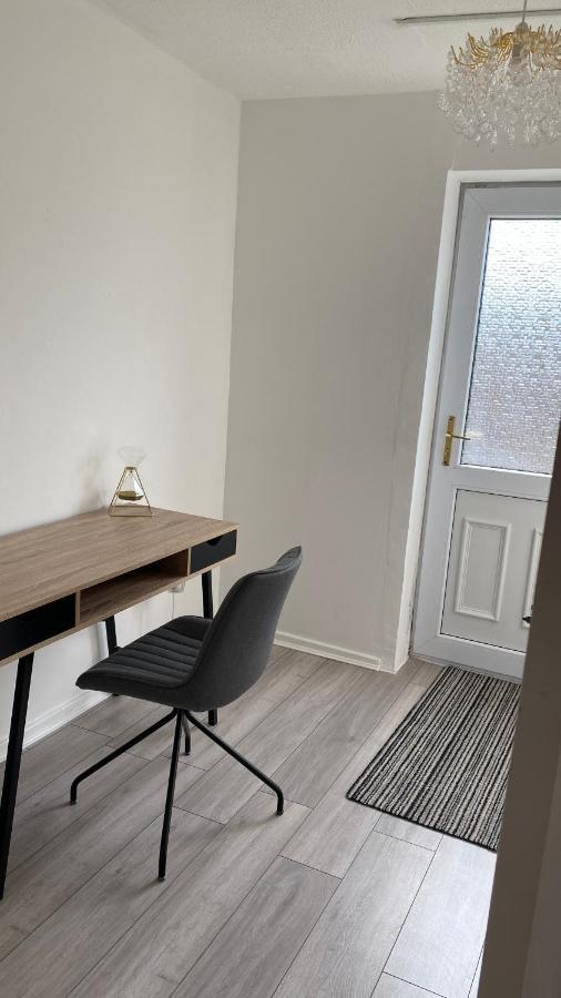 Bv Luxury Spacious 3 Bedroom House At Isaac Close Manchester Zewnętrze zdjęcie