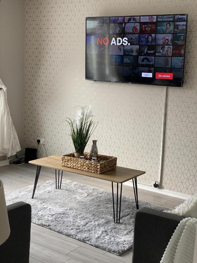 Bv Luxury Spacious 3 Bedroom House At Isaac Close Manchester Zewnętrze zdjęcie