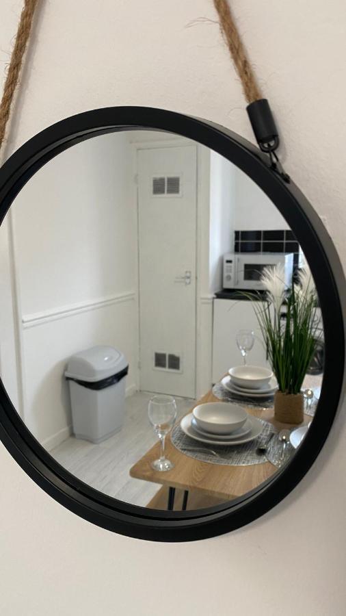 Bv Luxury Spacious 3 Bedroom House At Isaac Close Manchester Zewnętrze zdjęcie