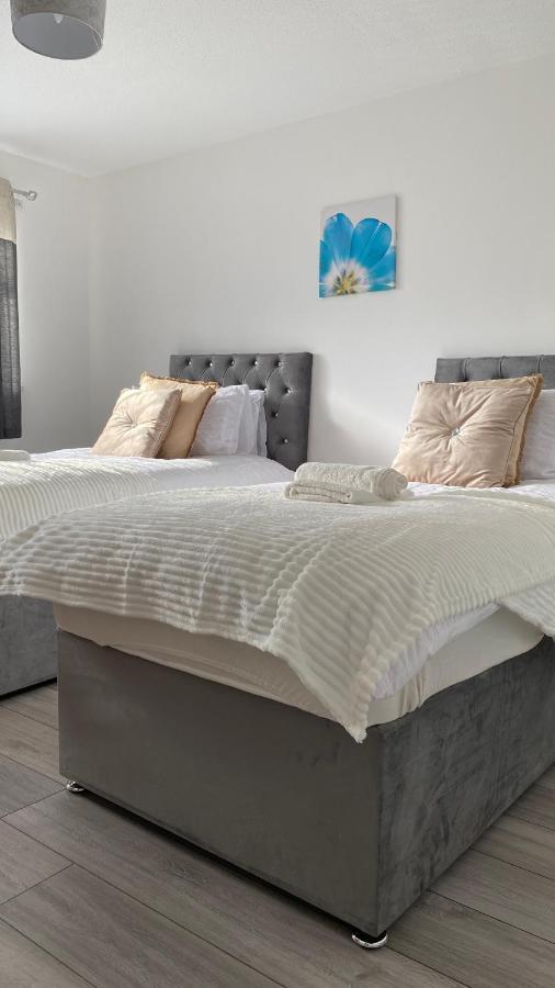 Bv Luxury Spacious 3 Bedroom House At Isaac Close Manchester Zewnętrze zdjęcie